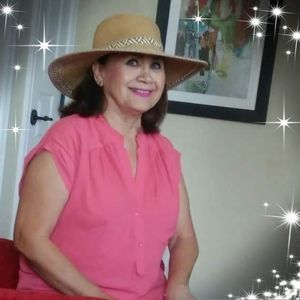 Meet your Posher, Gloria